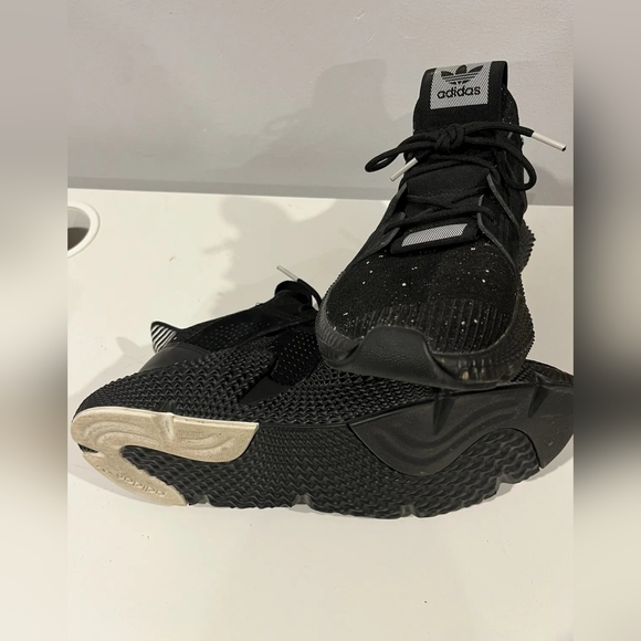 Black Sneakers Men’s Size 8 Athletic Sneakers Shoes - Picture 2 of 6